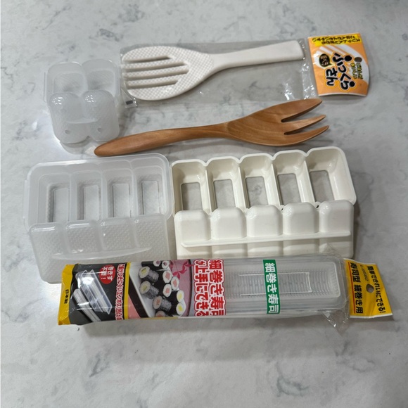 Sushi Making Kit  Everything You Need to Make Perfect Sushi - Picture 4 of 7